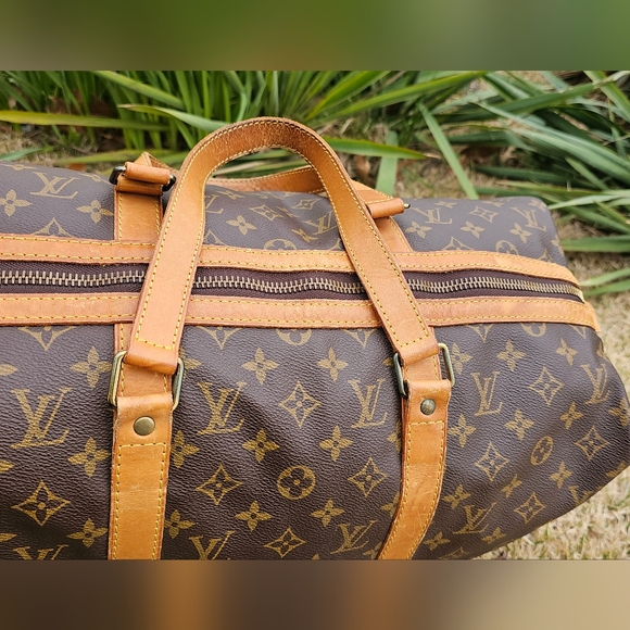 Louis Vuitton Monogram Keepall 45 Duffle Bag, Dustbag & Strap Included.🇫🇷 - Picture 13 of 16